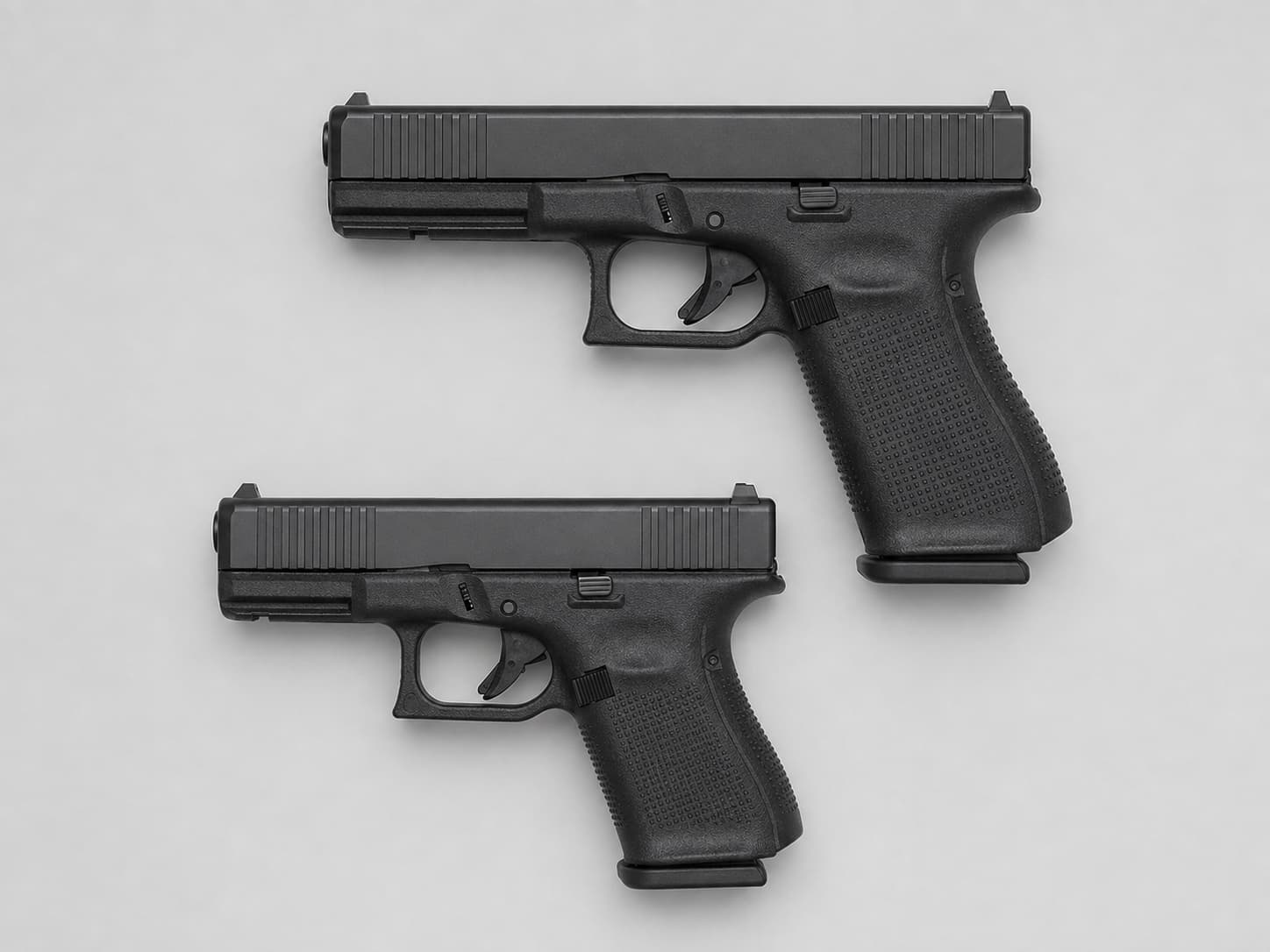 Разница в размере рукояти Glock 17 и Glock 19